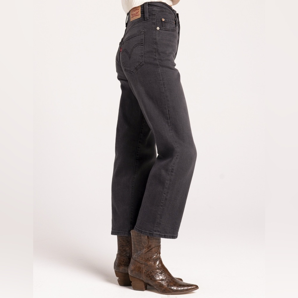 LEVIS Ribcage Straight Ankle Black Wash lt Stretch High Rise 28 Trending 🔥